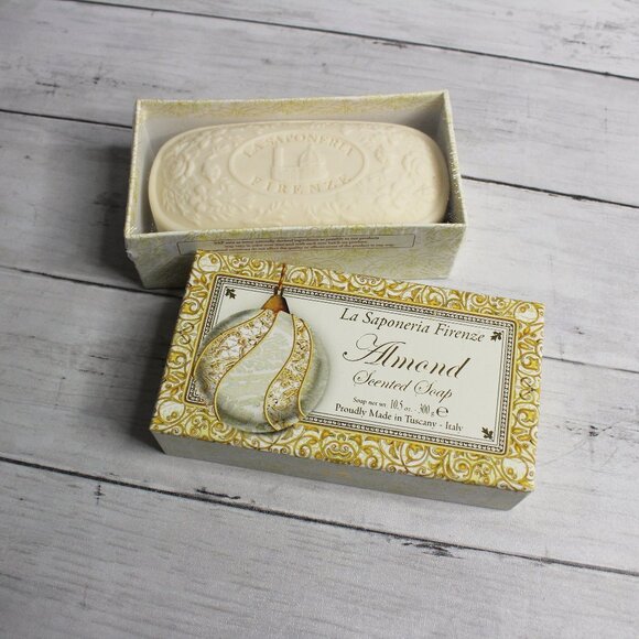 La Saponeria Firenze Decorative Almond Scented Soap Set Made in Italy - Picture 1 of 7
